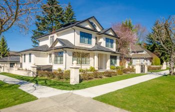 A residential suburbian house.